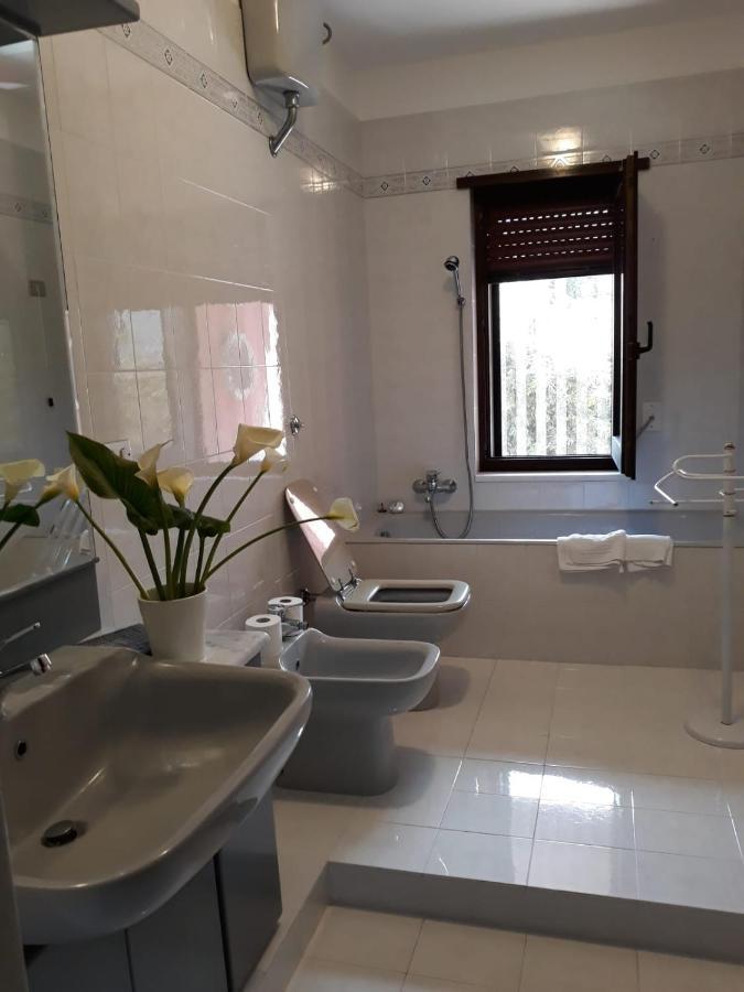 Apartamento Il Ciclamino Monopoli Exterior foto